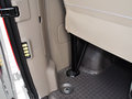 新途V80 2014款 2.5T 手动 商杰版长轴中顶图片