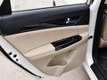 逸动 2014款 1.6L 自动 尊贵型图片