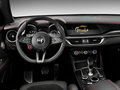 Stelvio斯坦维 Stelvio Quadrifoglio图片
