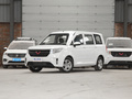 五菱宏光PLUS 1.5T 手动舒适型7座2019款
