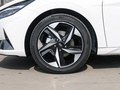 伊兰特 1.5LLUX尊贵版2021款