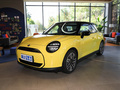 电动MINI COOPER 图片