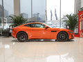 捷豹F-TYPE P300 硬顶版 R-DYNAMIC BLACK2022款