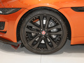 捷豹F-TYPE P300 硬顶版 R-DYNAMIC BLACK2022款