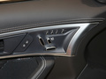 捷豹F-TYPE P300 硬顶版 R-DYNAMIC BLACK2022款