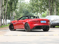 捷豹F-TYPE P300 敞篷版 R-DYNAMICBLACK2023款