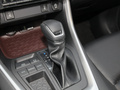 RAV4荣放 2.0LCVT两驱尊贵版2022款