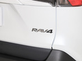 RAV4荣放 2.0LCVT两驱都市版2023款