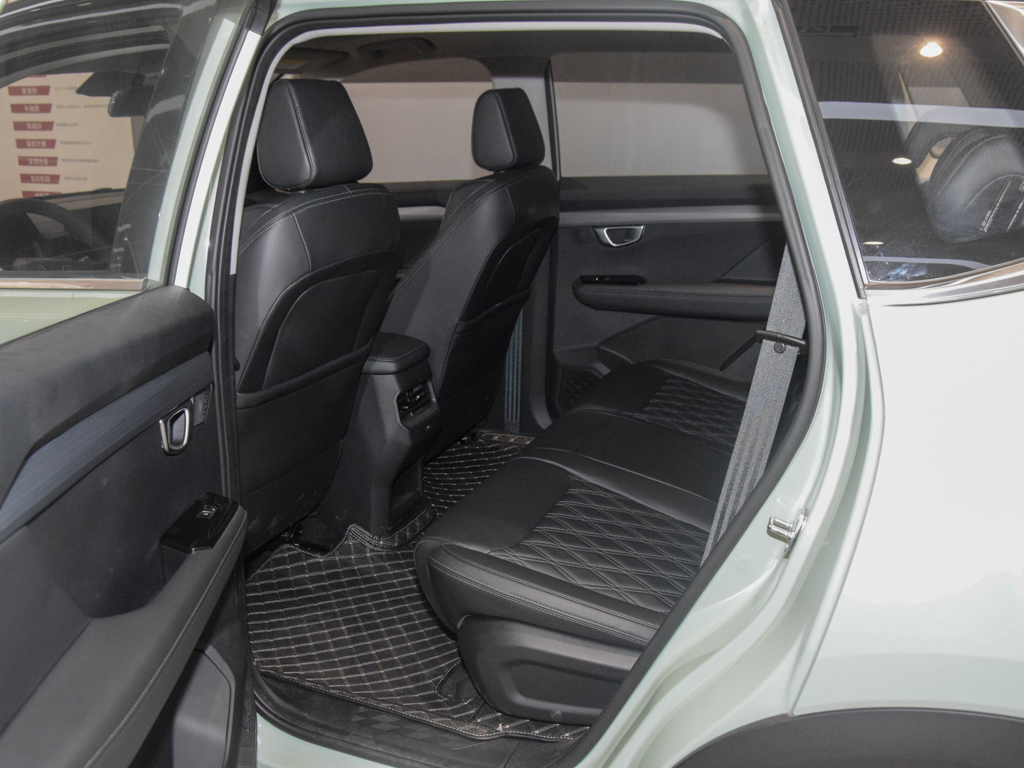 五菱星辰 2.0LDHT电速款2022款