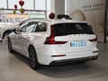沃尔沃V60 B4智逸豪华版2023款
