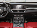 Stelvio斯坦维 2.0T 280HPVeloce赛道版2023款