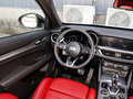 Stelvio斯坦维 2.0T 280HPEstrema2023款