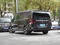 奔驰V级 V 260 L长轴距尊贵版2022款