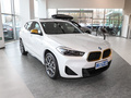 宝马X2 sDrive 25i曜熠版2023款