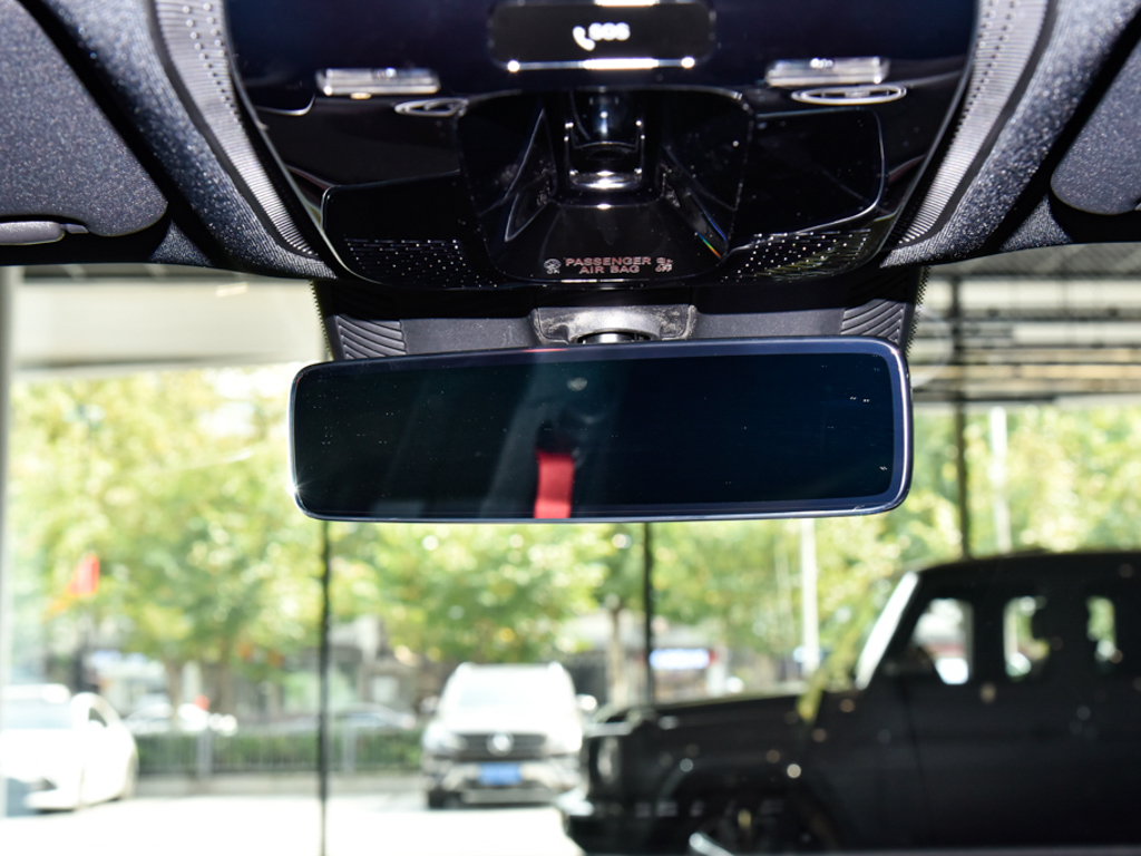 奔驰C级AMG 图片