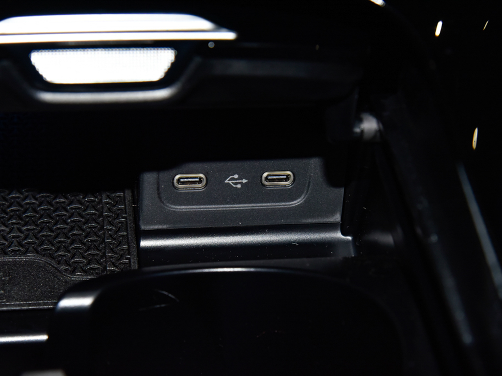 奔驰C级AMG 图片