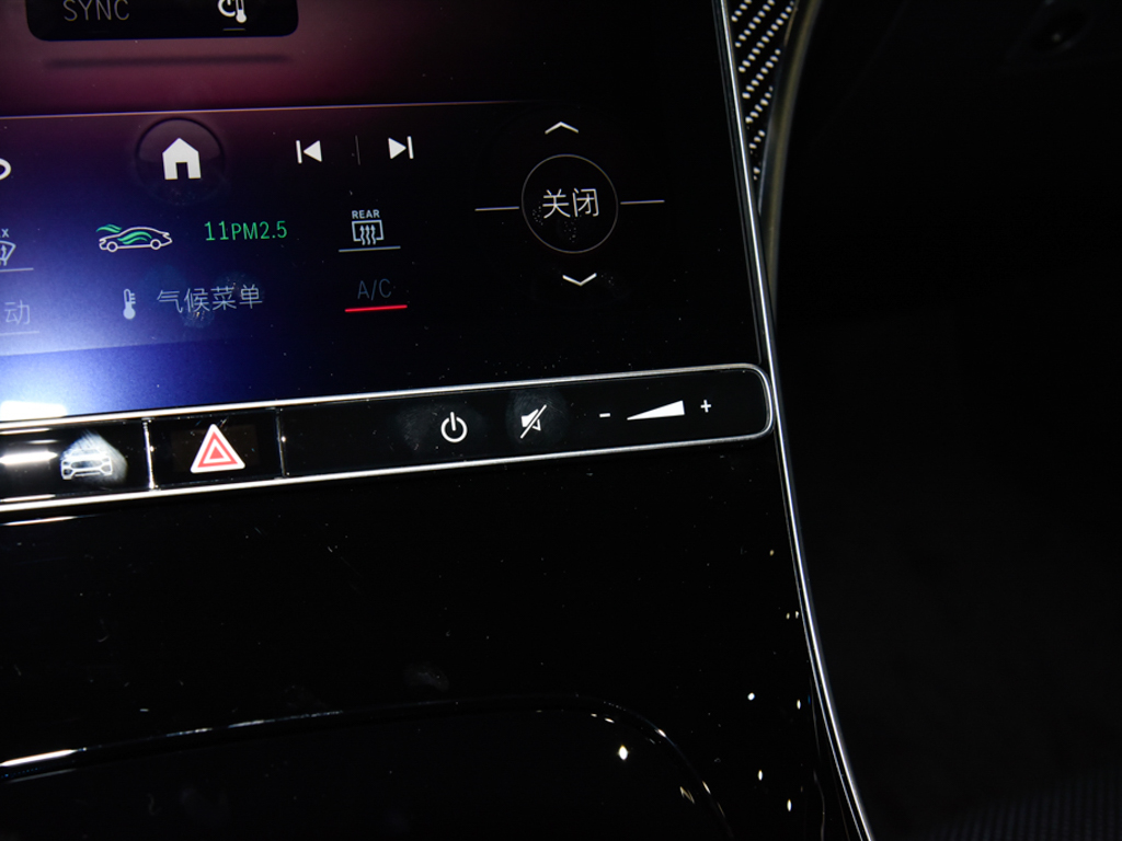 奔驰C级AMG 图片