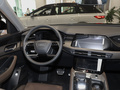 奥迪Q6 45 TFSI quattro 齐云型 羽林套装7座2024款