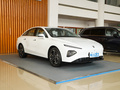 荣威D7 EV 610km后驱旗舰版2023款