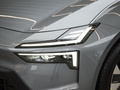 Polestar 4 單電機(jī)標(biāo)準(zhǔn)續(xù)航PLUS2024款