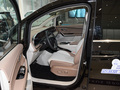 上汽大通MAXUS G90 2.0T星辰七座版2024款