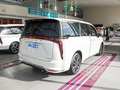 上汽大通MAXUS G90 2.0T星云七座版2024款