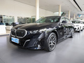 寶馬i5 eDrive 35L 尊享型M運(yùn)動(dòng)套裝2024款
