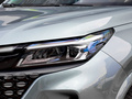 藍(lán)電E5 榮耀版 1.5L DE-i 100KM臻享型7座2024款