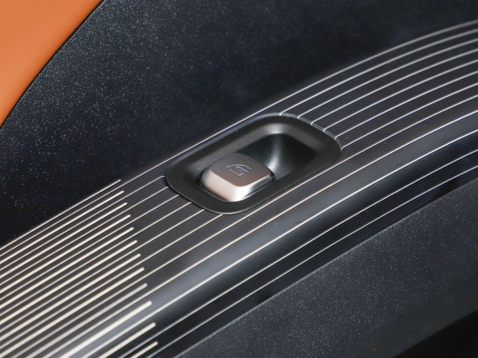 瑞虎8 豹款 鯤鵬310TGDI自動(dòng)尊貴型2026款