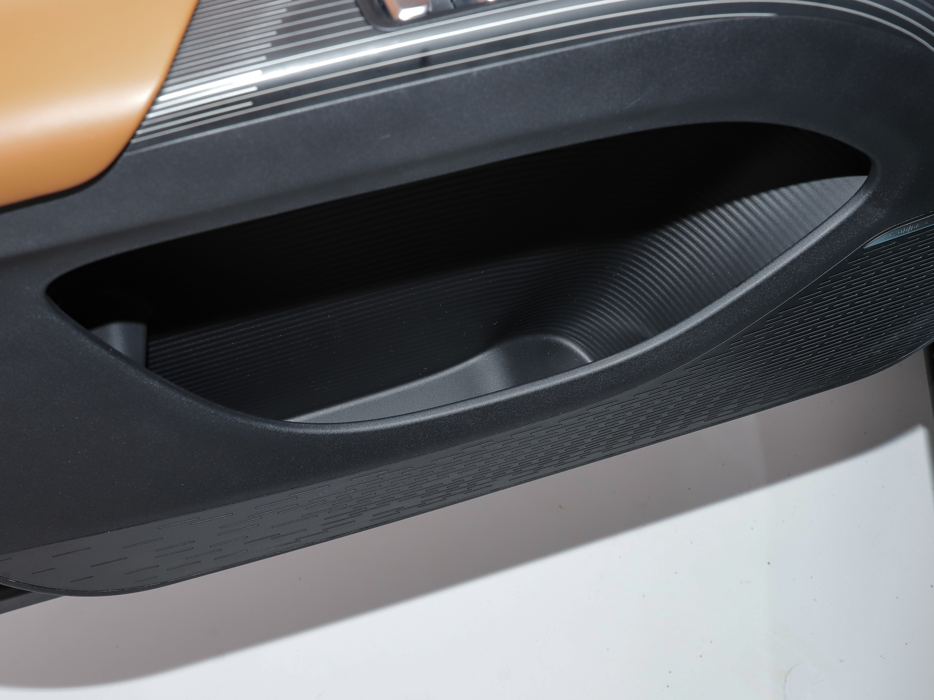 瑞虎8 豹款 鯤鵬310TGDI自動(dòng)尊貴型2026款