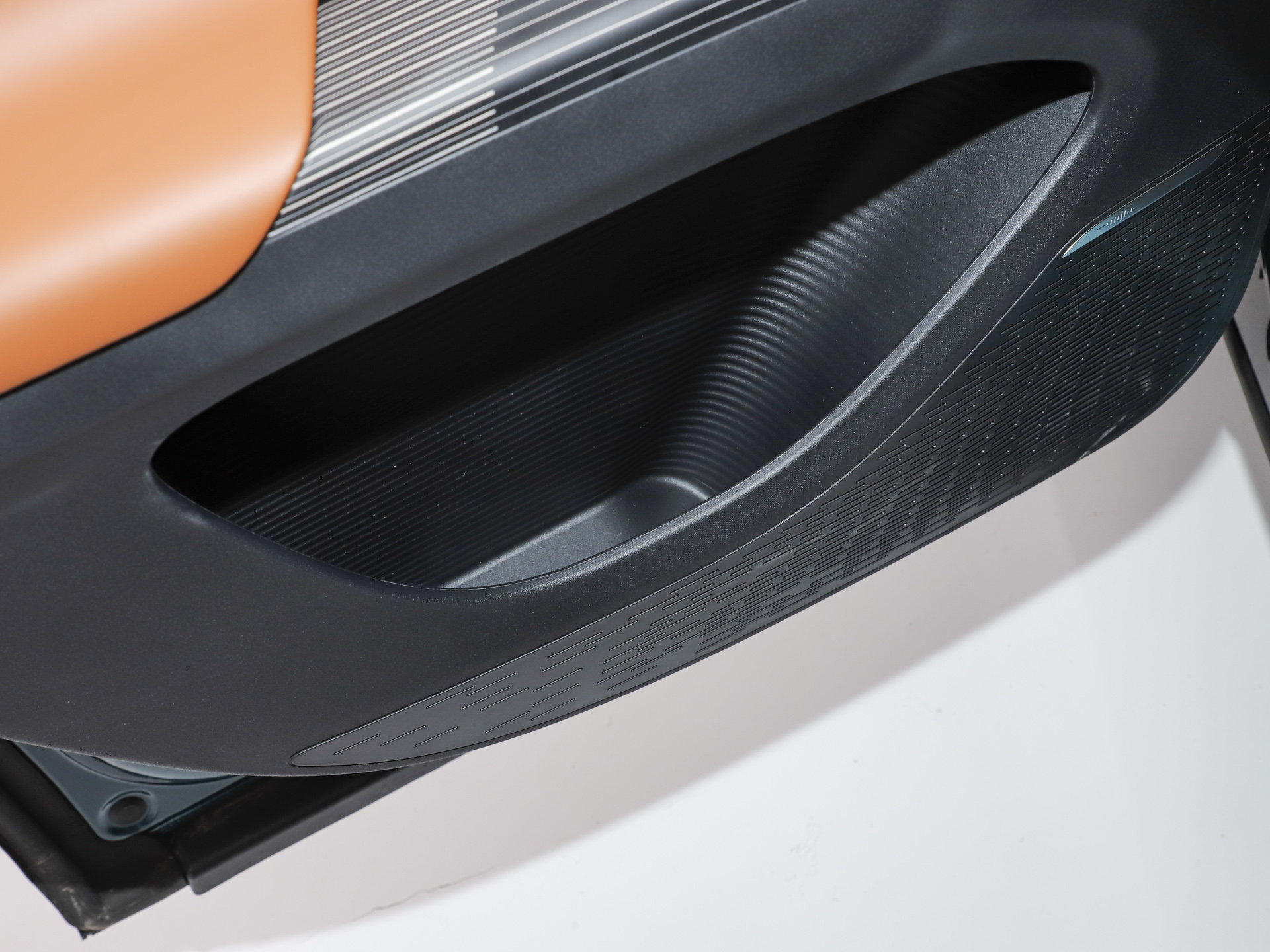 瑞虎8 豹款 鯤鵬310TGDI自動(dòng)尊貴型2026款