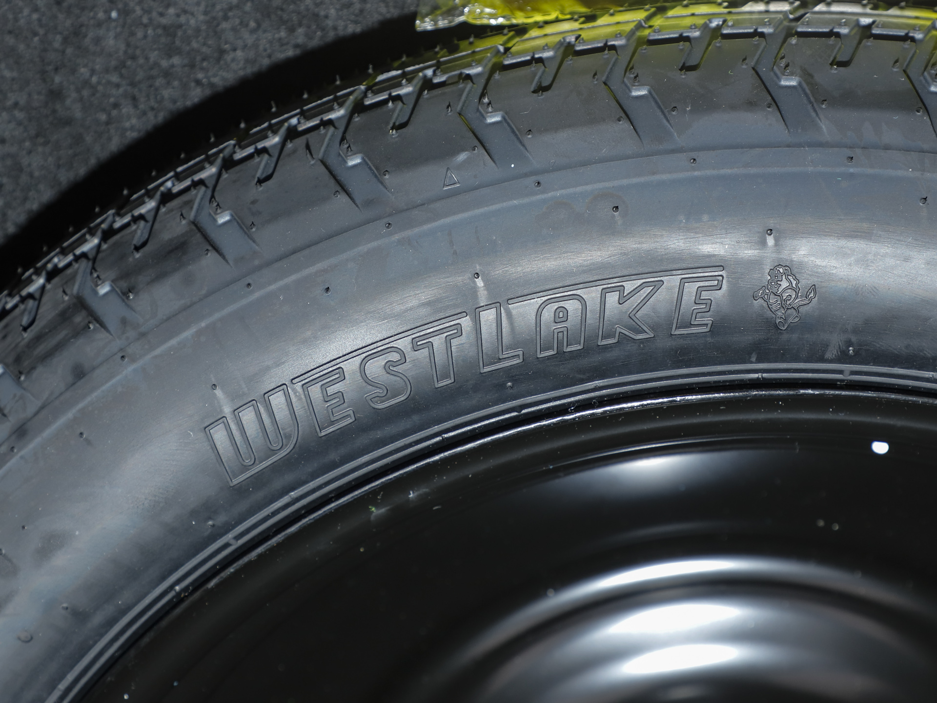 瑞虎8 豹款 鯤鵬310TGDI自動(dòng)尊貴型2026款