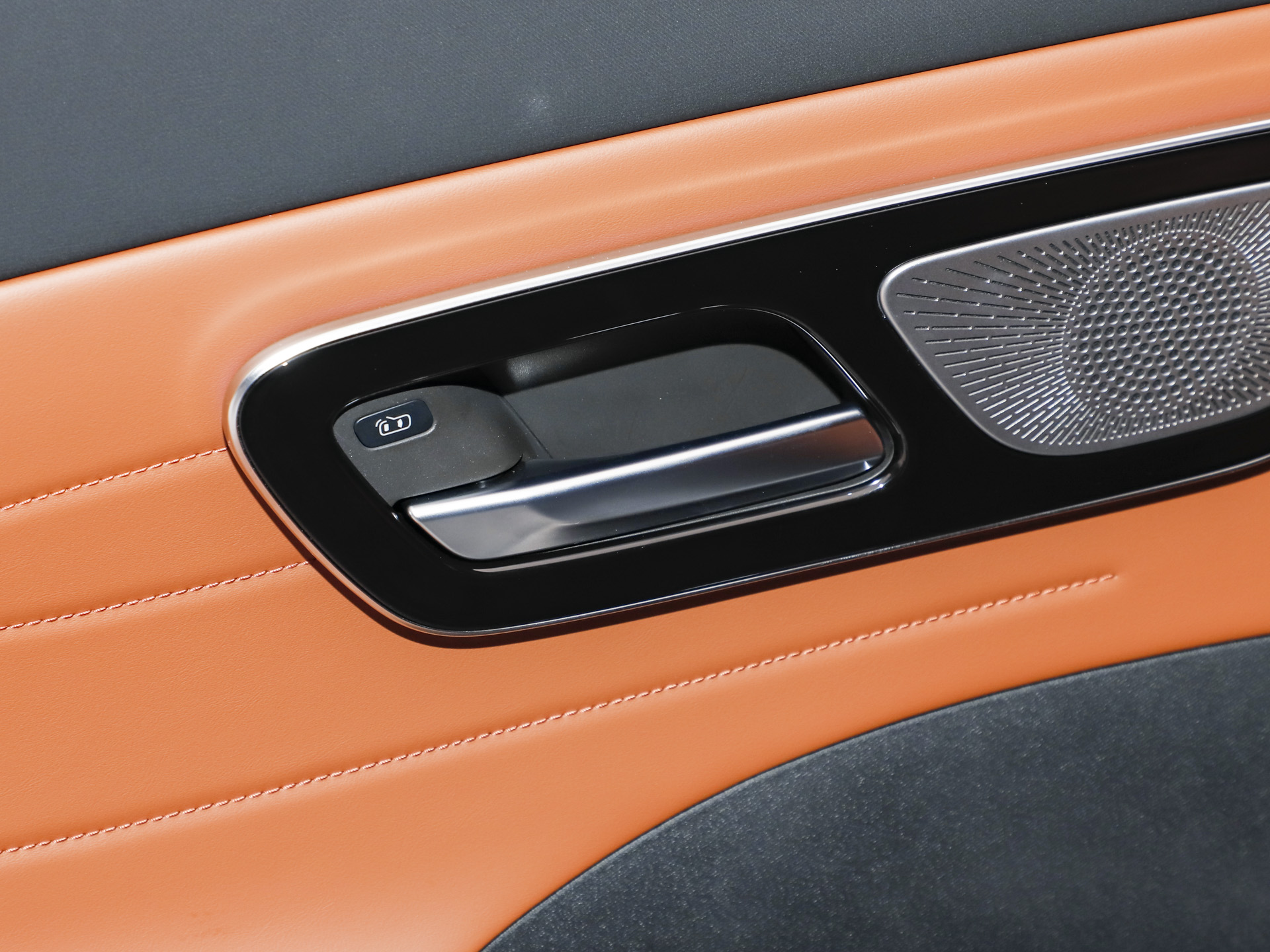 瑞虎8 虎款 鯤鵬310TGDI自動尊貴型2026款