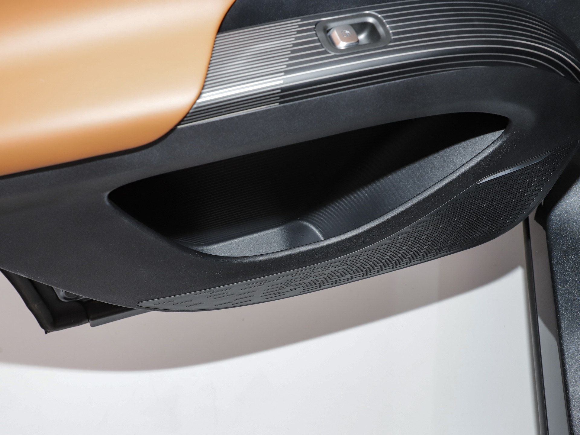 瑞虎8 虎款 鯤鵬310TGDI自動尊貴型2026款