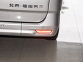 圖雅諾大V 多功能版 2.0T手動(dòng) 長(zhǎng)軸中頂后單胎5/6/7/9座2024款