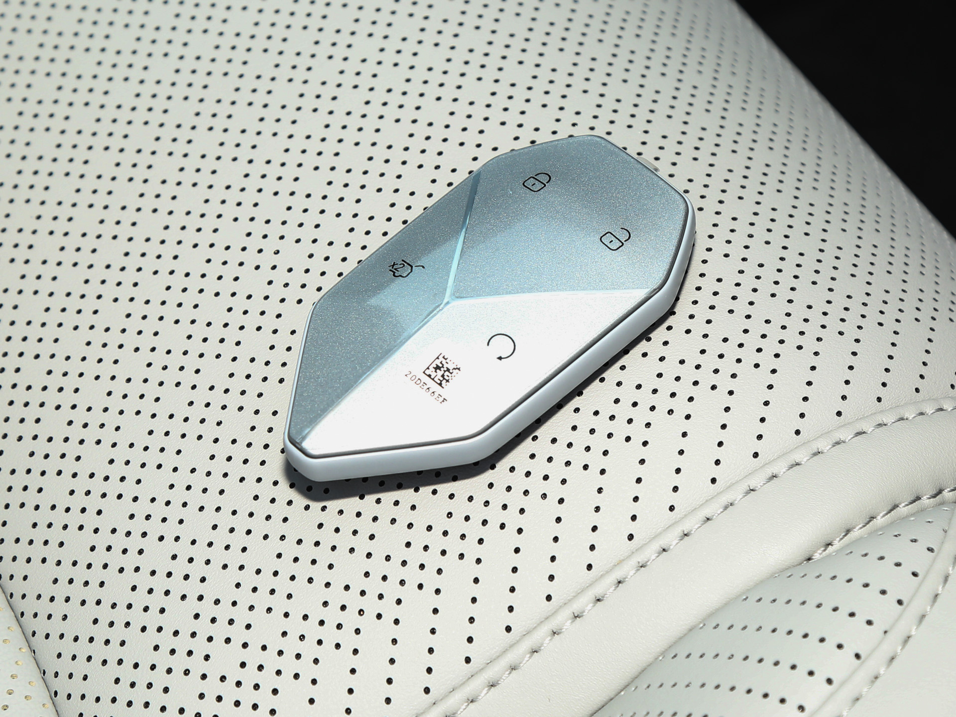 鈦7 190KM四驅Ultra版2025款