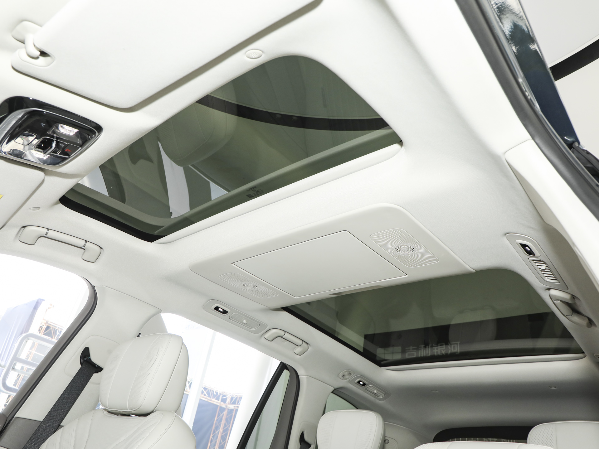 银河M9 230km两驱探索版2025款