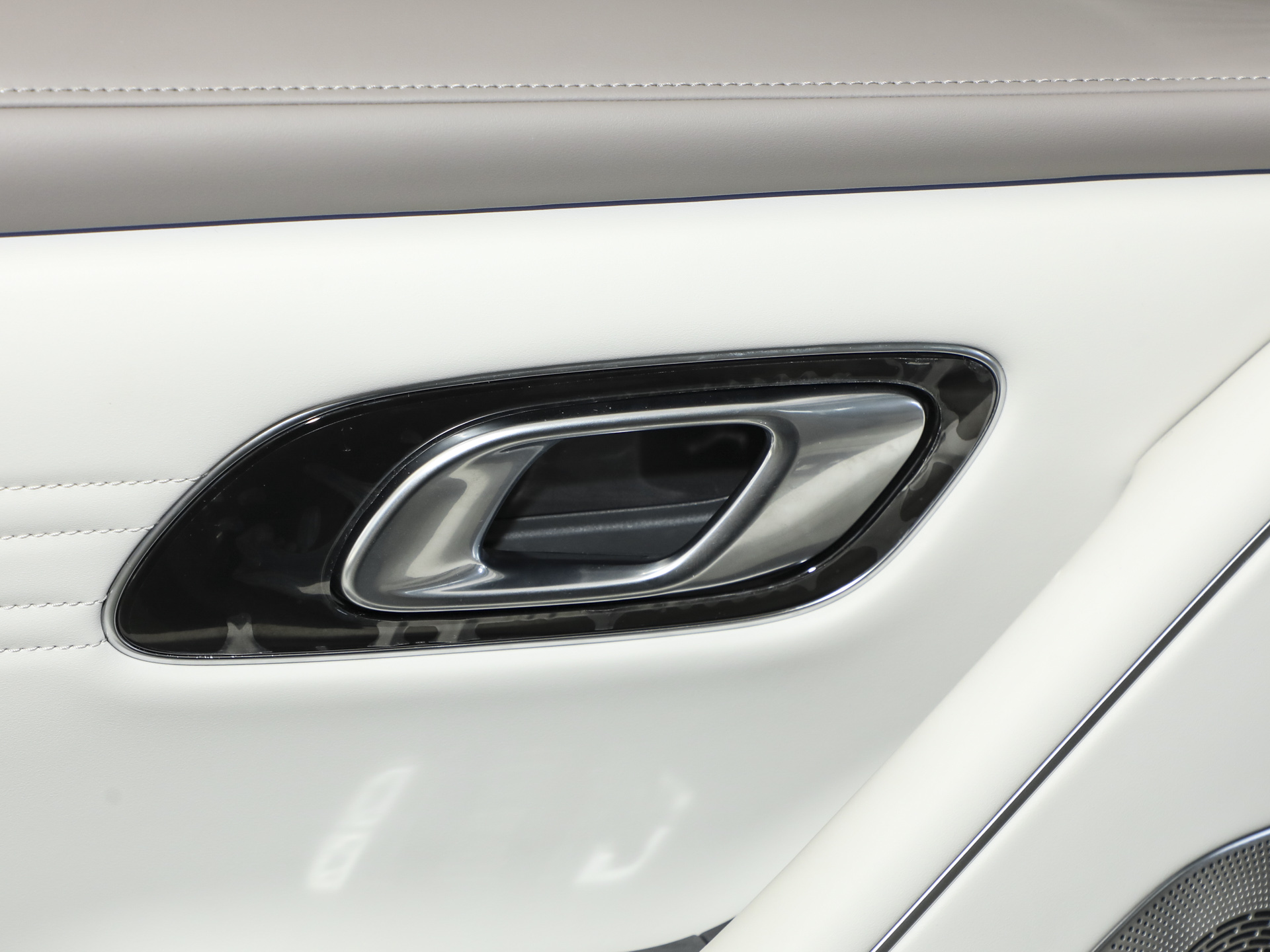 银河M9 230km两驱探索版2025款