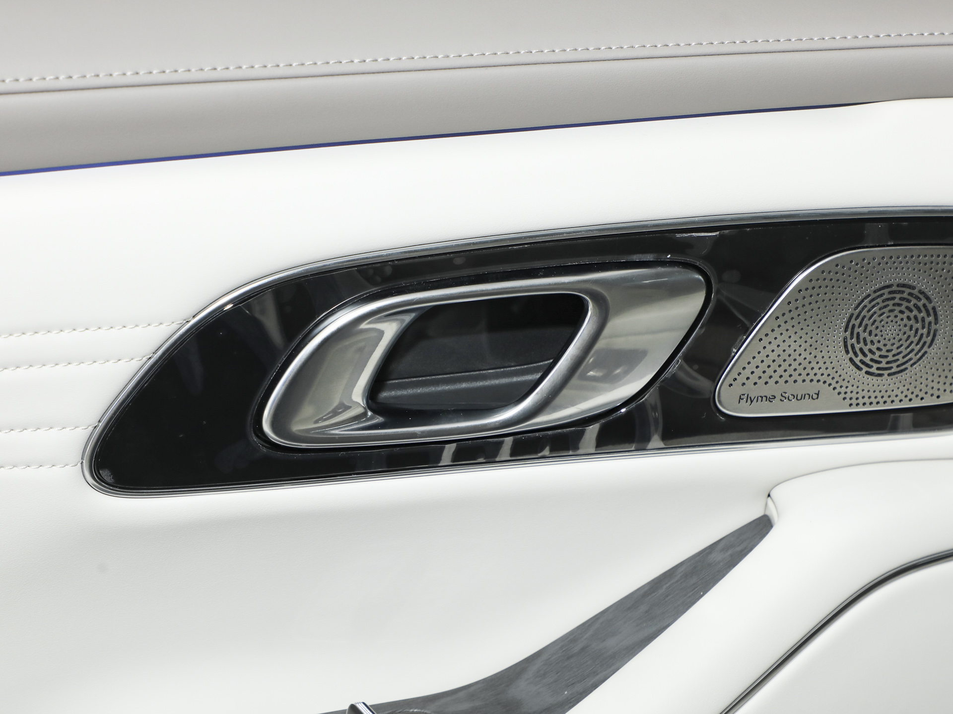 银河M9 230km两驱探索版2025款