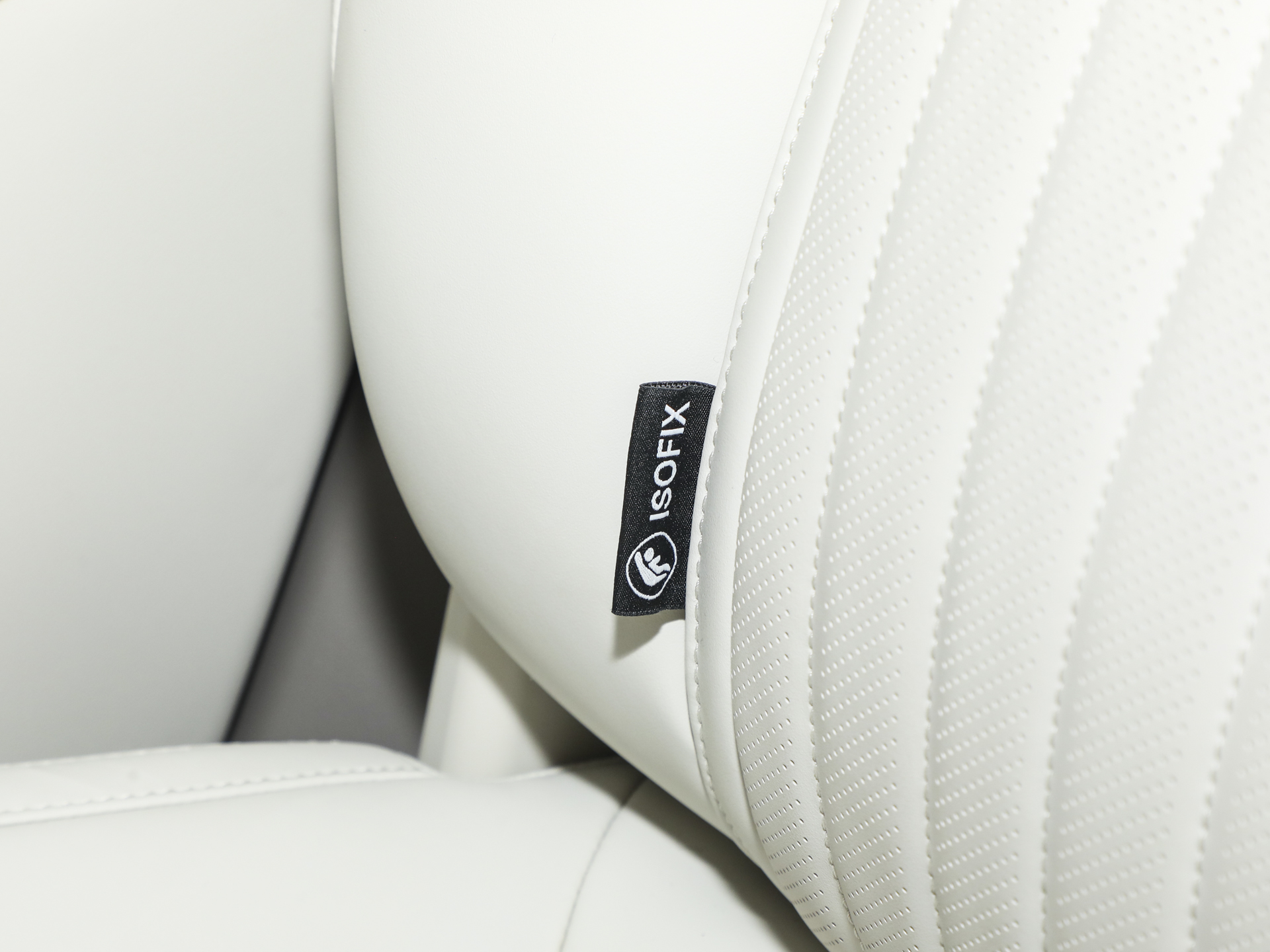 银河M9 230km两驱探索版2025款