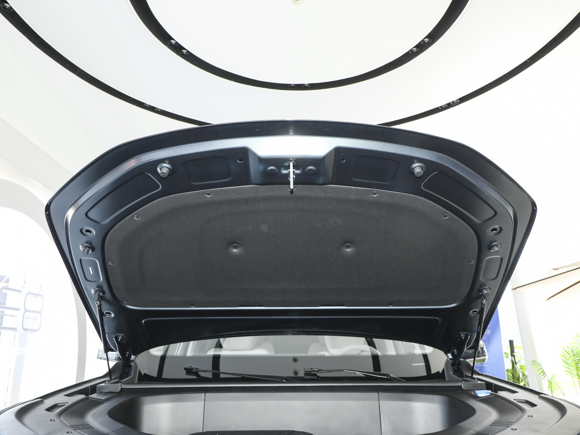 银河M9 230km两驱探索版2025款