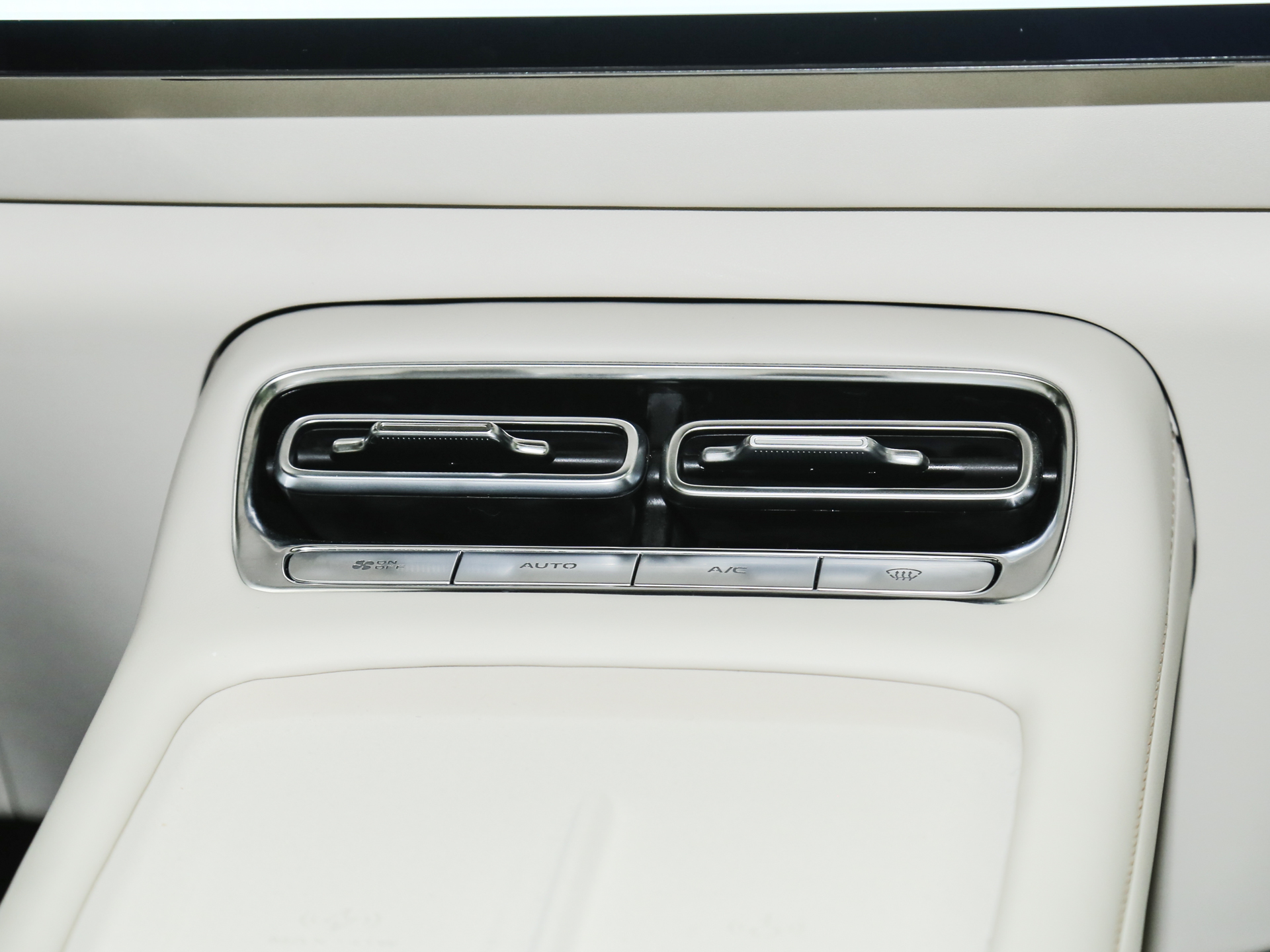 长安启源Q05 图片