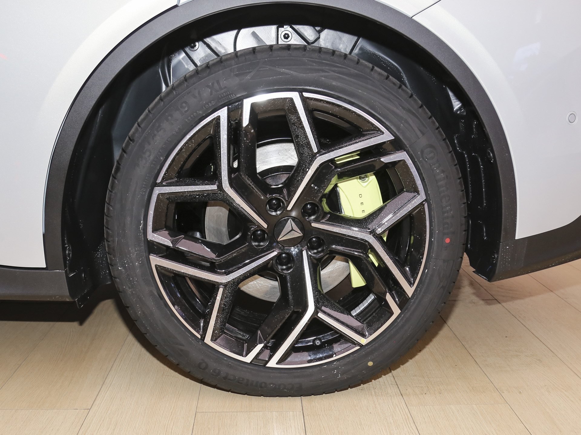 深藍L06 670Ultra激光版2026款