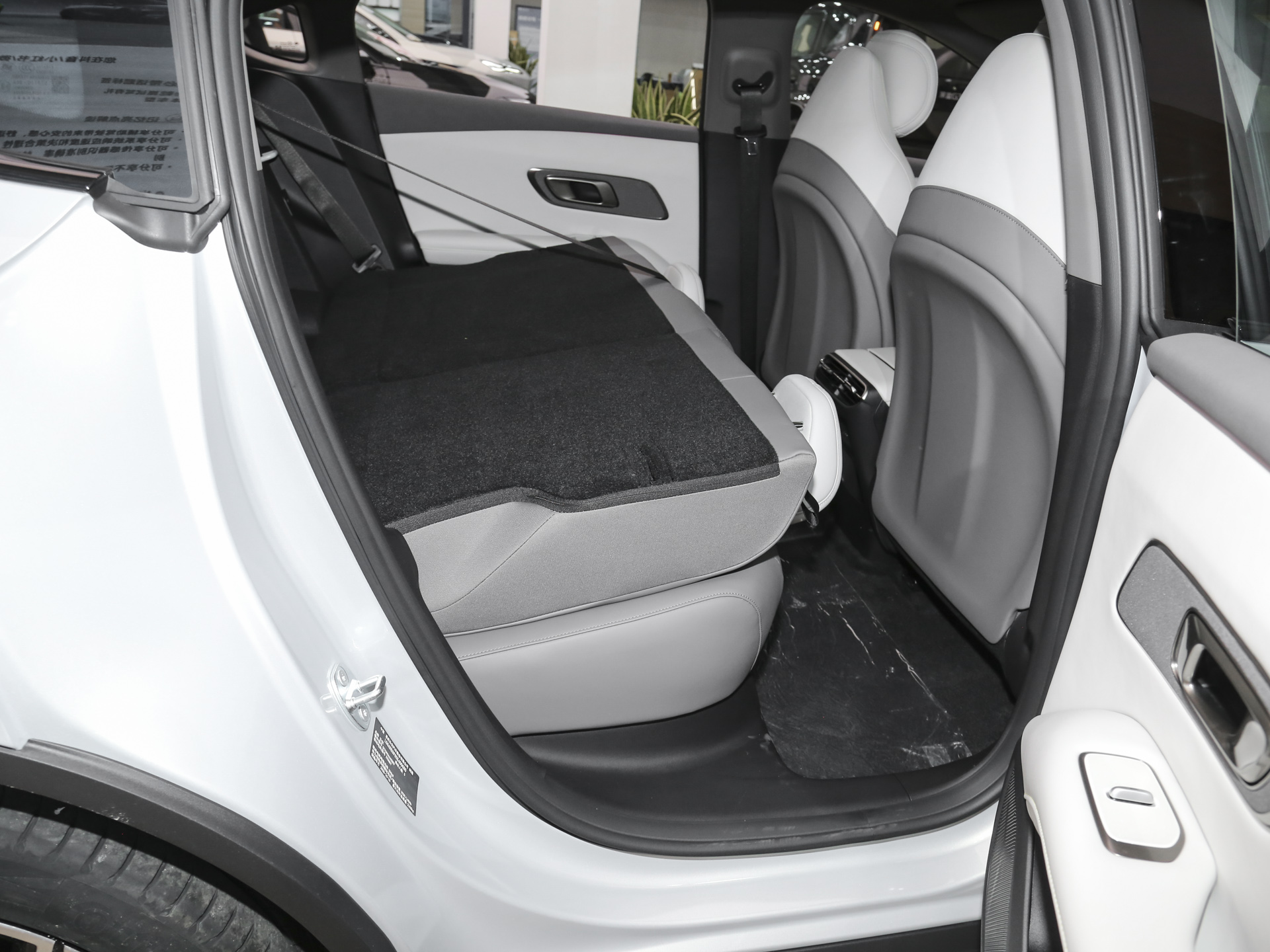 深藍L06 670Ultra激光版2026款