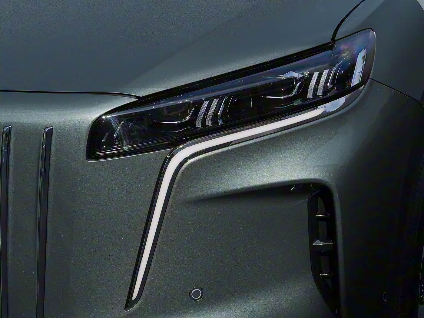 紅旗HS6 PHEV 240智混版2026款