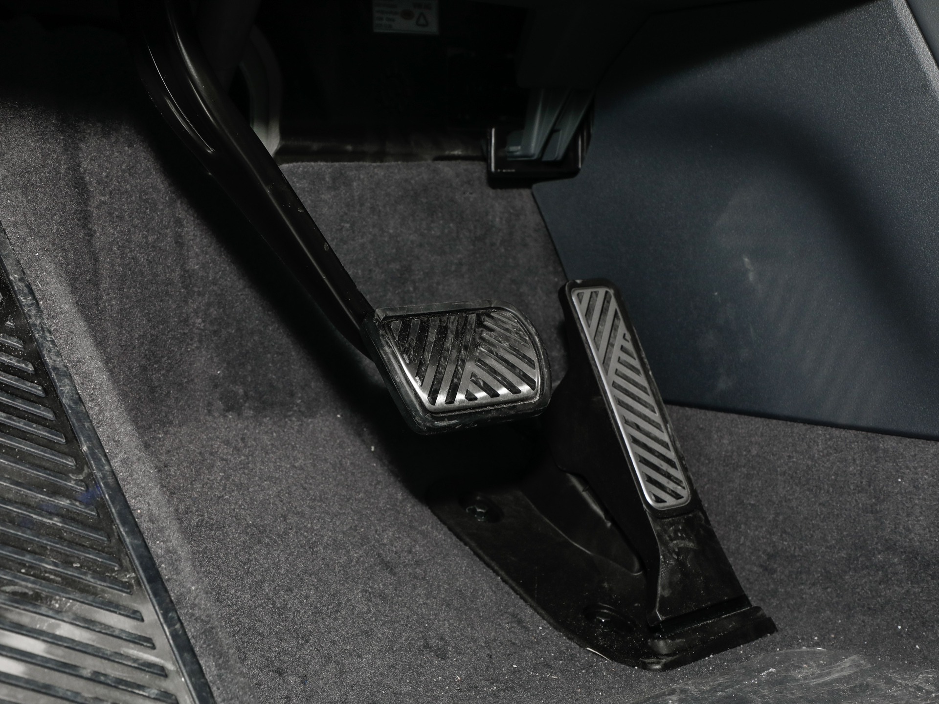 與眾08 長續(xù)航后驅(qū)Ultra2026款