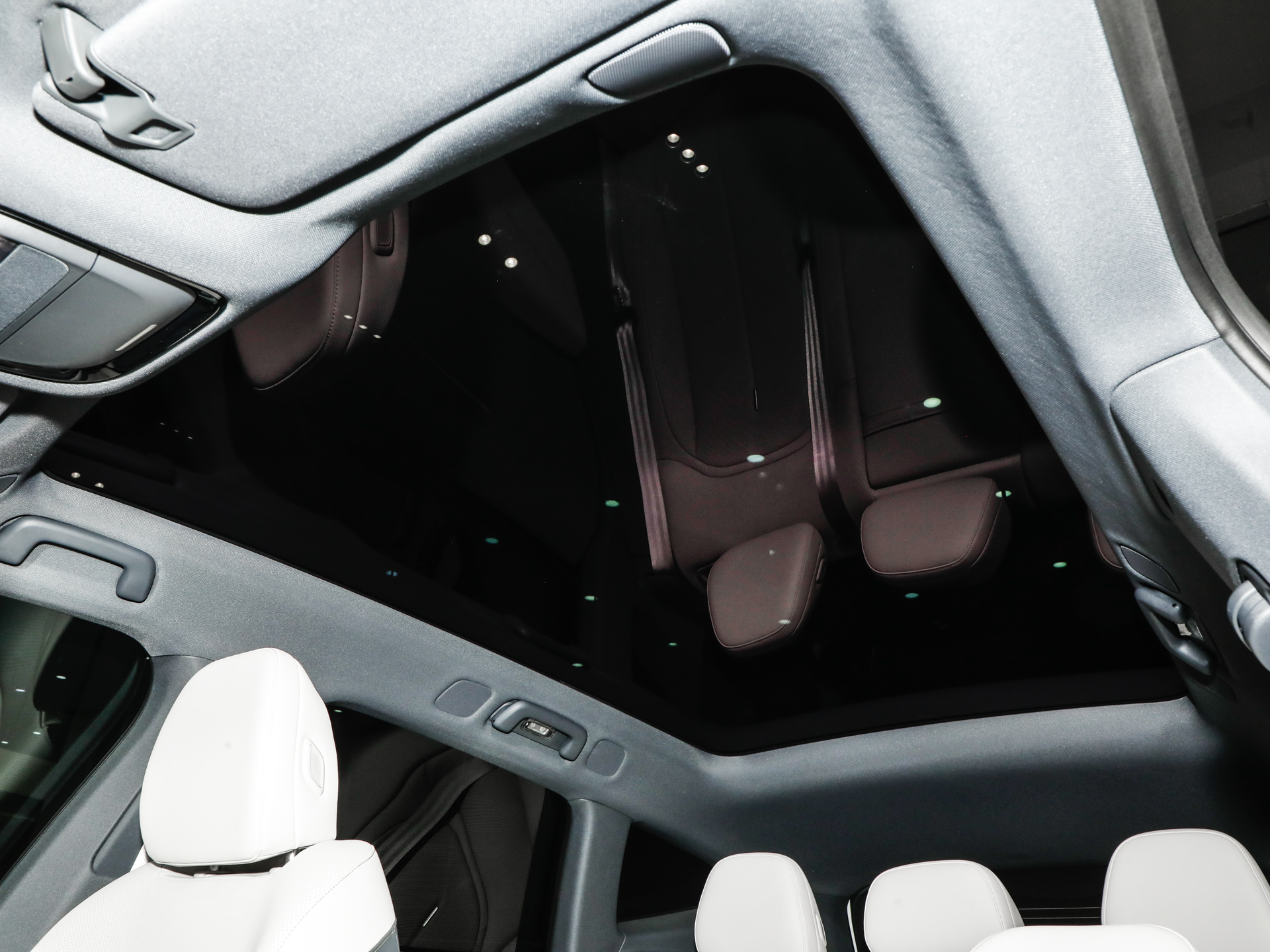 與眾08 長續(xù)航后驅(qū)Ultra2026款