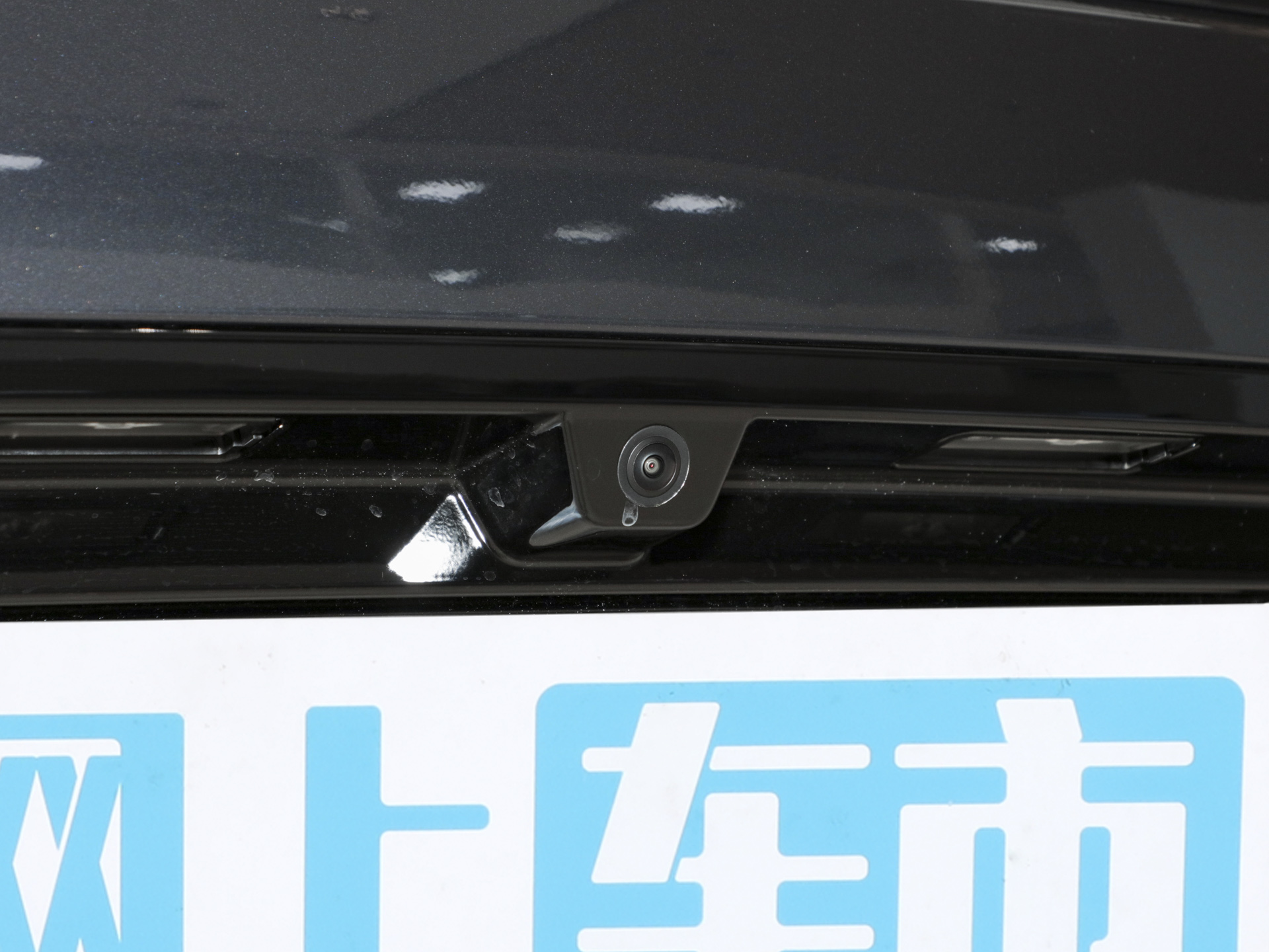 奧迪E7X 四驅(qū)基本型2026款