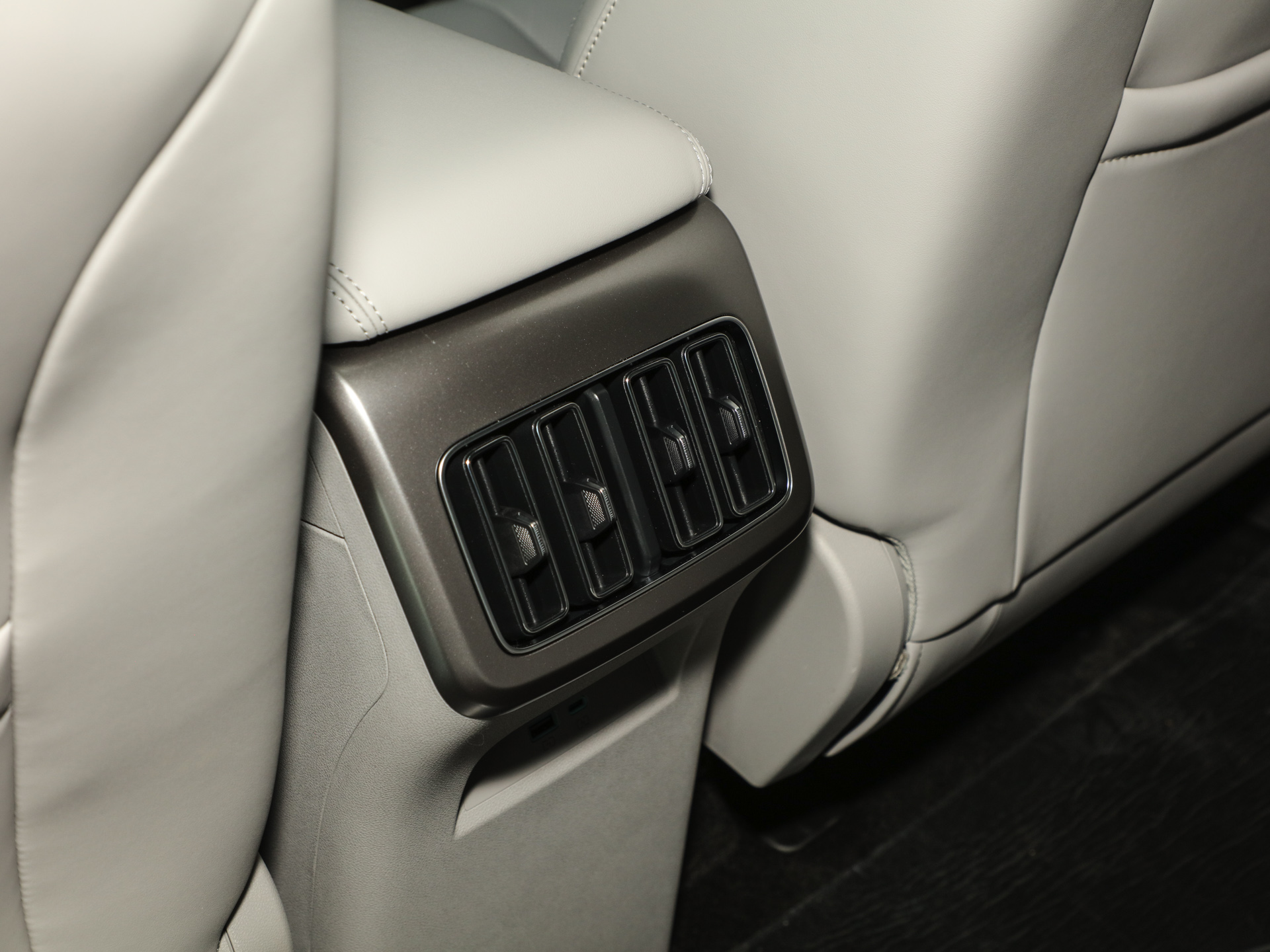 宋Ultra EV 710KM超越型2026款