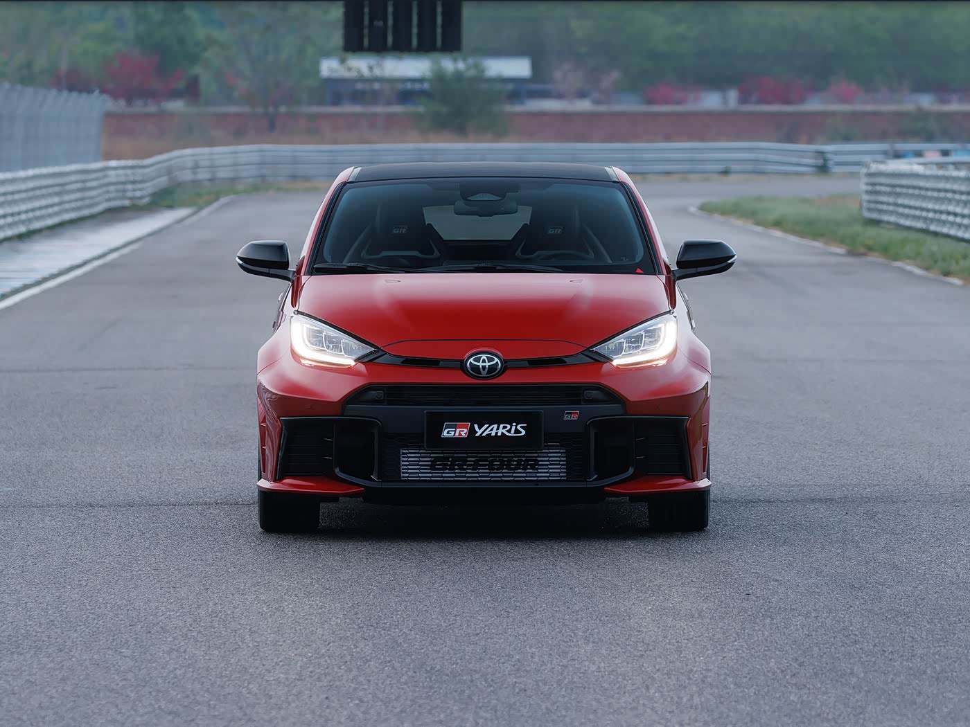 雅力士(海外) 图片